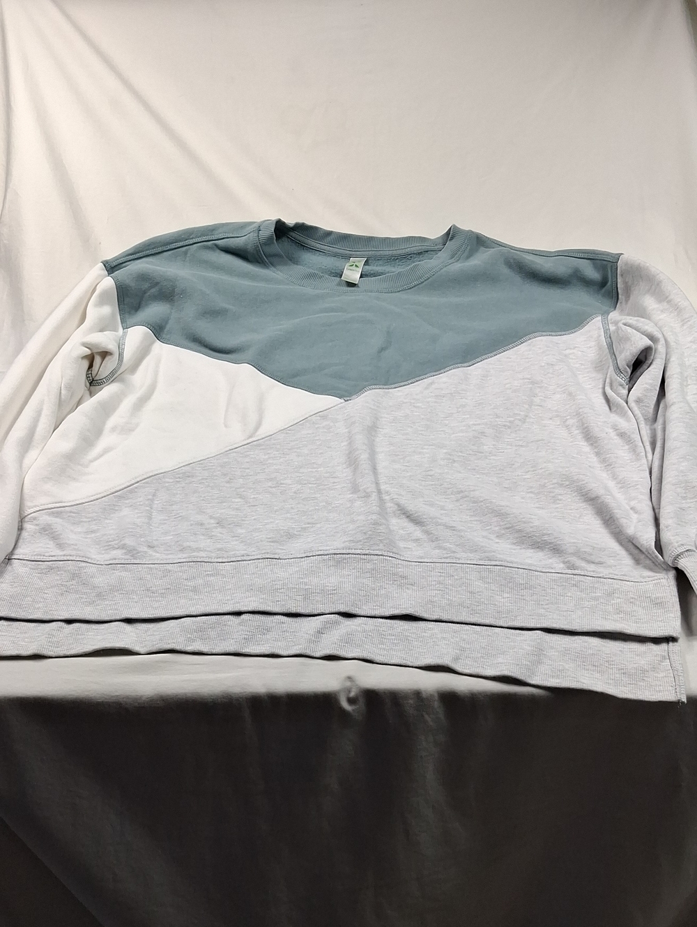 Colorblock Crewneck Sweatshirt - Green White, Heather Gray Size 2X